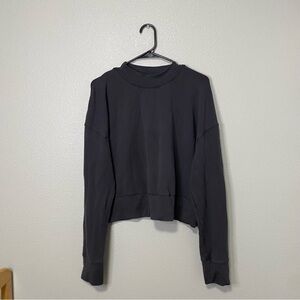 Fabletics Cropped Long Sleeve Sweatshirt Women’s XL Black Oversized EUC Cozy Fit